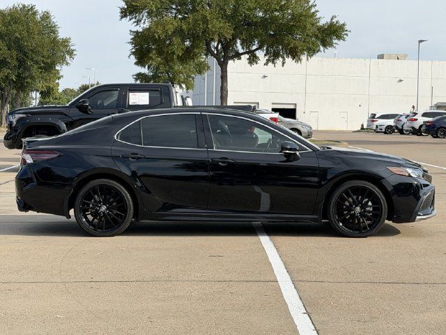 Used 2024 Toyota Camry XSE FWD image 3