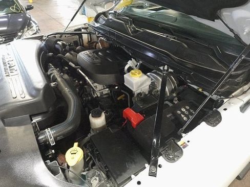 Used 2024 RAM 3500 Tradesman w/ Snow Chief Group image 21