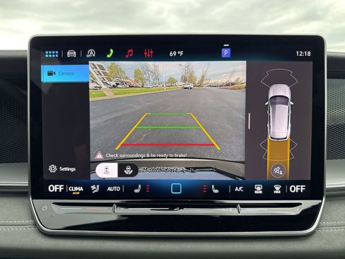 New 2026 Volkswagen Tiguan SE R-Line AWD/4WD image 18