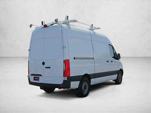 Used 2023 Mercedes-Benz Sprinter 2500 image 5