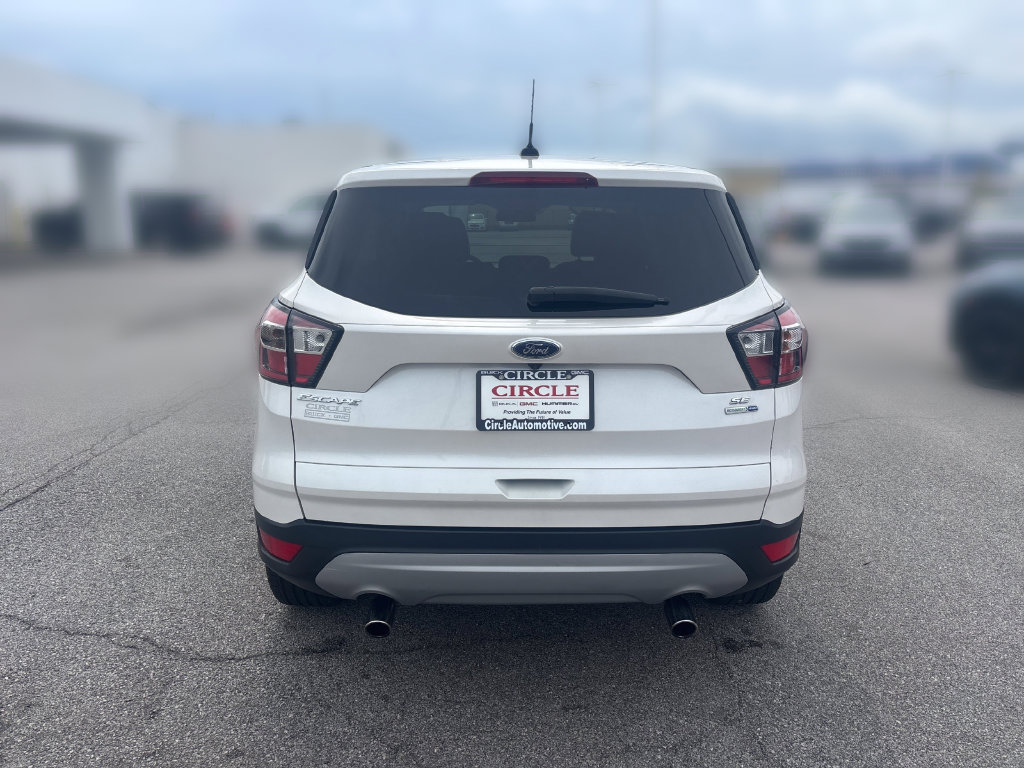Used 2017 Ford Escape SE AWD/4WD image 5