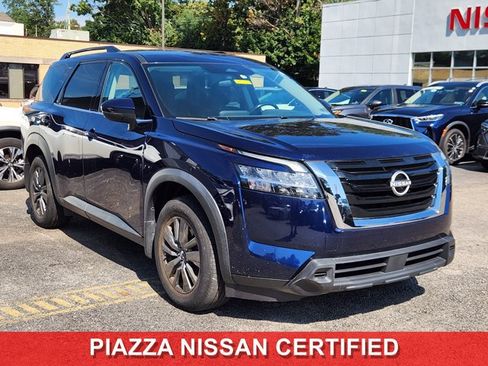 Certified 2022 Nissan Pathfinder SV AWD/4WD image 1