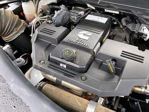 Certified 2024 RAM 3500 Tradesman w/ Chrome Appearance Group image 35