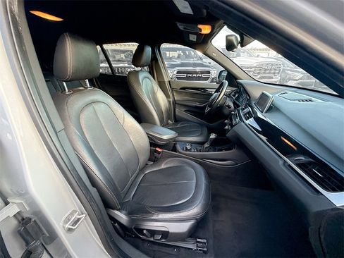 Used 2018 BMW X1 sDrive28i image 32