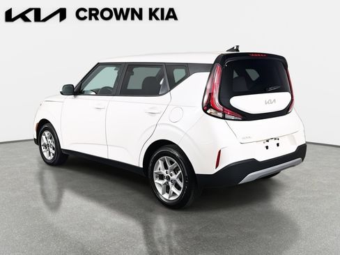Certified 2025 Kia Soul LX w/ LX Technology Package image 7