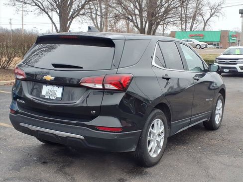 Used 2023 Chevrolet Equinox LT image 3