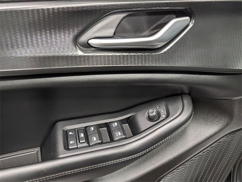 Used 2023 Jeep Grand Cherokee Altitude image 14