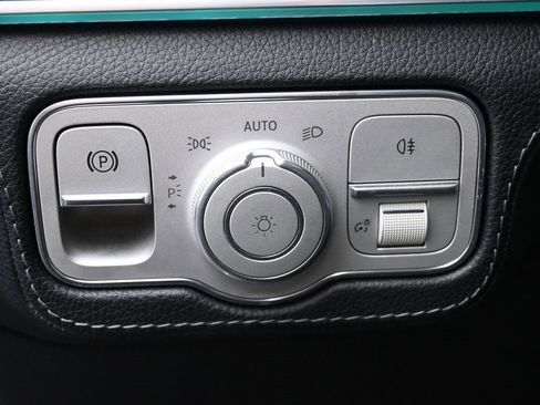 Used 2021 Mercedes-Benz GLE 450 4MATIC image 18