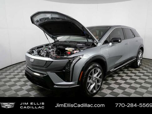 New 2026 Cadillac Optiq Luxury 2 RWD image 34