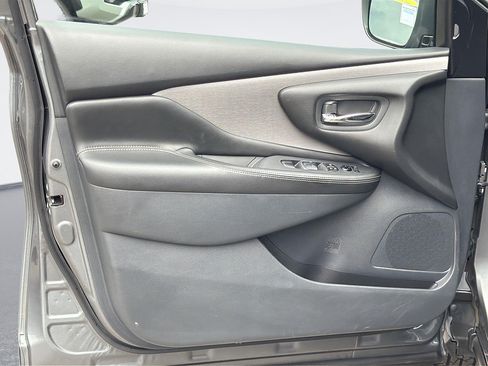 Used 2023 Nissan Murano SV FWD image 18