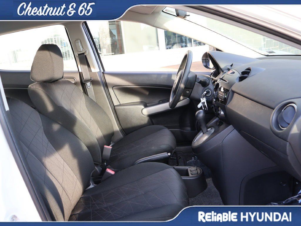 Used 2014 MAZDA MAZDA2 Sport FWD image 34