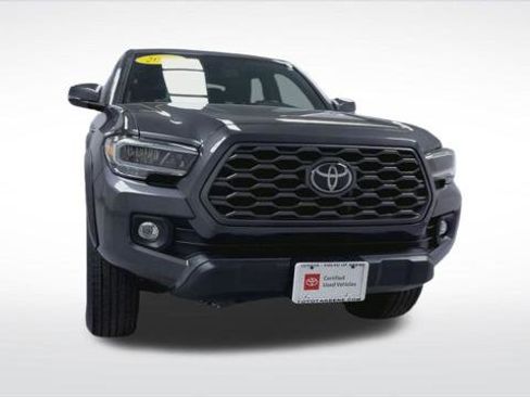 Certified 2023 Toyota Tacoma TRD Off-Road AWD/4WD image 19