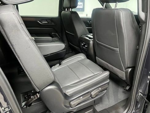 Used 2025 GMC Yukon XL Denali image 51
