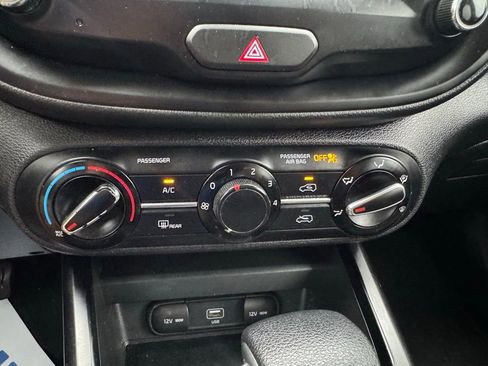 Used 2020 Kia Soul S FWD image 24