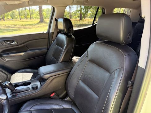 Used 2019 GMC Acadia SLT FWD image 10