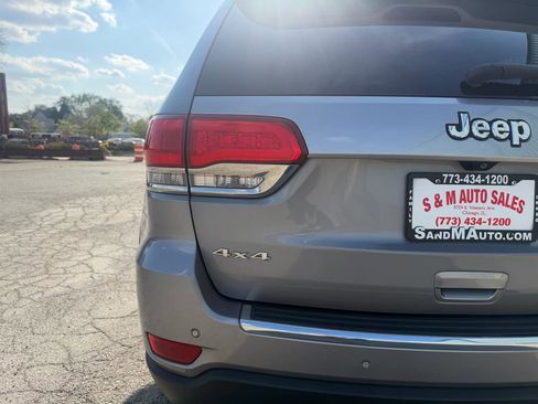Used 2018 Jeep Grand Cherokee Limited AWD/4WD image 10