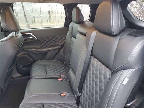 Used 2022 Mitsubishi Outlander SEL image 10