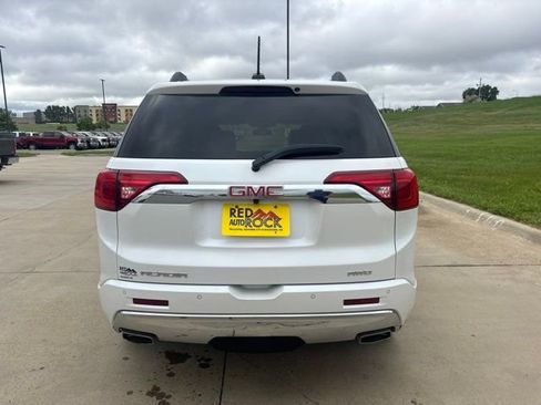 Used 2018 GMC Acadia Denali w/ Technology Package AWD/4WD image 4