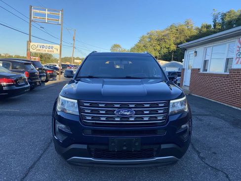 Used 2016 Ford Explorer XLT w/ Equipment Group 202A AWD/4WD image 2