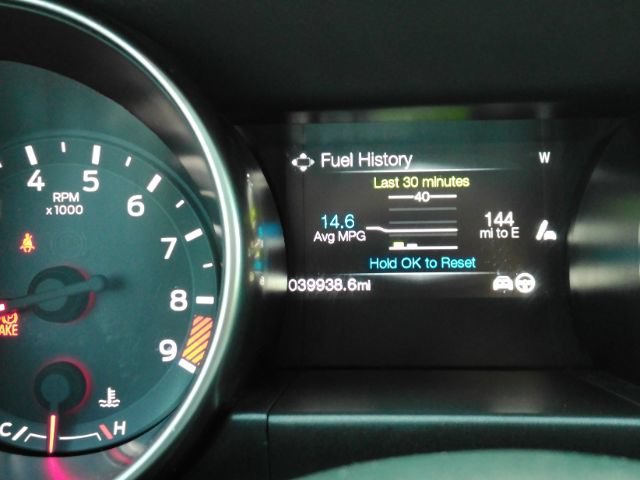 Used 2016 Ford Mustang Shelby GT350 w/ Technology Package RWD image 32