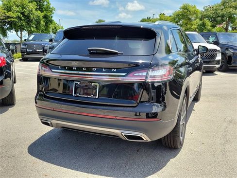 Certified 2023 Lincoln Nautilus Reserve image 6