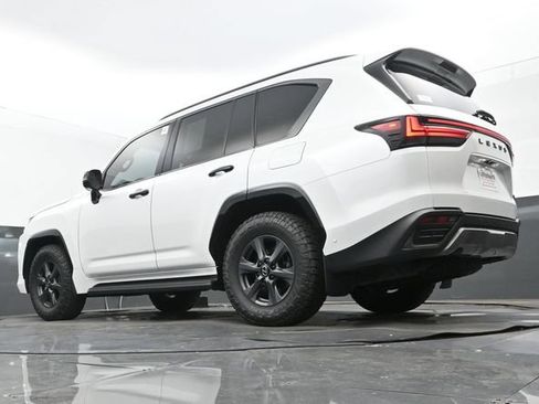 Used 2025 Lexus LX 700h Overtrail AWD/4WD image 26