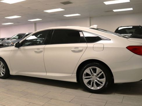 Used 2019 Honda Accord LX image 13