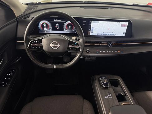 Used 2023 Nissan Ariya FWD image 12