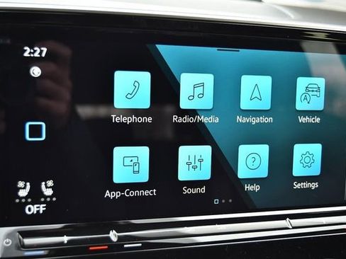 New 2026 Volkswagen Atlas Cross Sport SE image 14