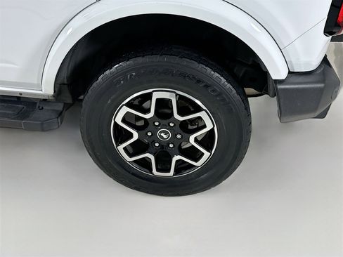 Used 2022 Ford Bronco Outer Banks image 31