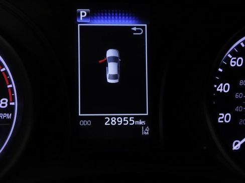 Used 2021 Toyota Camry SE image 16