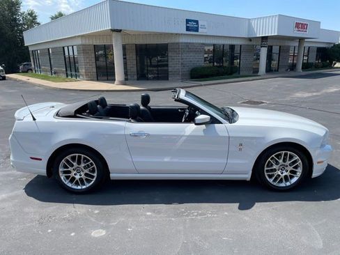 Used 2014 Ford Mustang Premium w/ Equipment Group 202A image 4