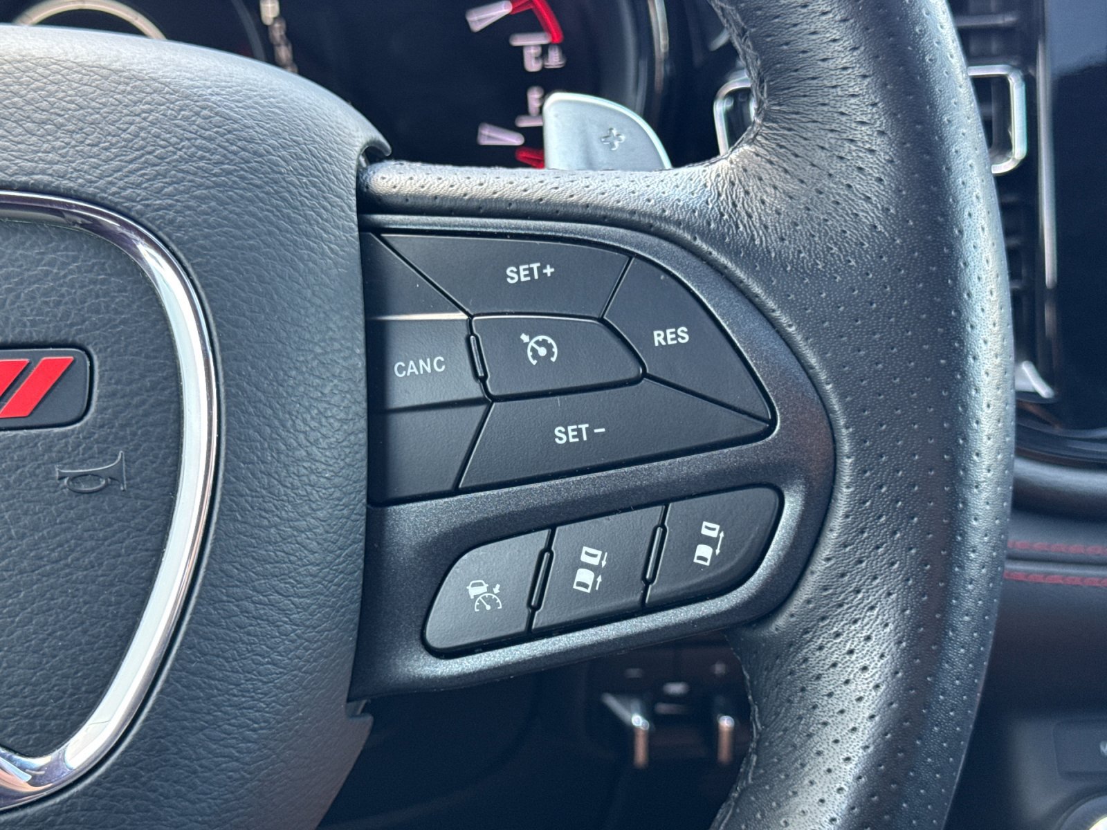 Used 2025 Dodge Durango GT AWD/4WD image 31