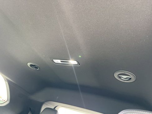 Used 2025 Buick Enclave Sport Touring image 43