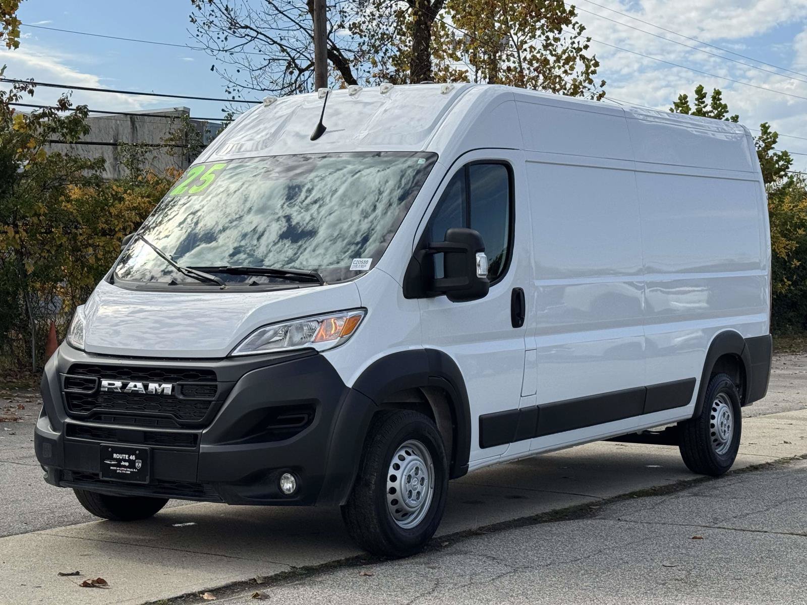 Used 2026 RAM ProMaster 2500 w/ Convenience Group FWD image 2