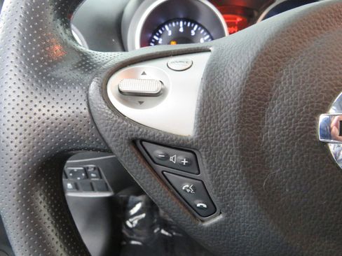 Used 2017 Nissan Juke S image 16