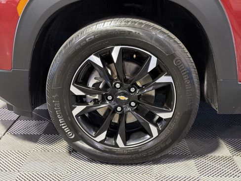 Used 2023 Chevrolet TrailBlazer LT AWD/4WD image 17