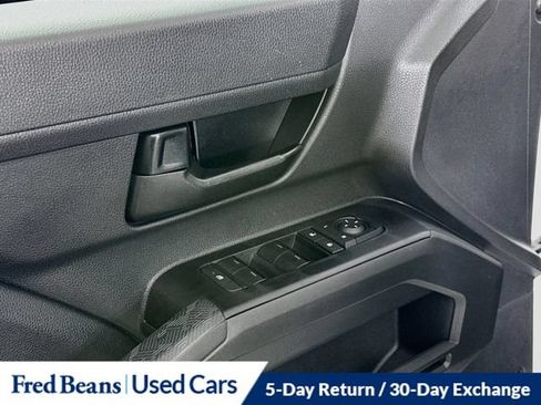 Used 2025 Toyota Tacoma SR5 AWD/4WD image 25