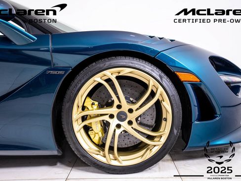Used 2025 McLaren 750S Spider RWD image 17