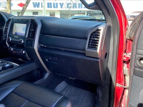 Used 2019 Ford Expedition XLT w/ Equipment Group 202A image 18