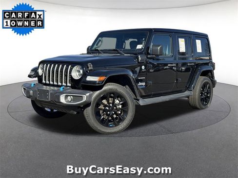Used 2022 Jeep Wrangler Unlimited Sahara image 1