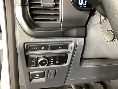 Used 2023 Ford F150 Lariat w/ Equipment Group 502A High AWD/4WD image 23
