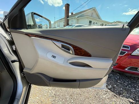 Used 2010 Buick LaCrosse CX image 34