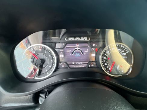 Used 2024 RAM 1500 Laramie image 15