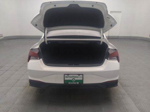 Used 2021 Hyundai Elantra SEL FWD image 29
