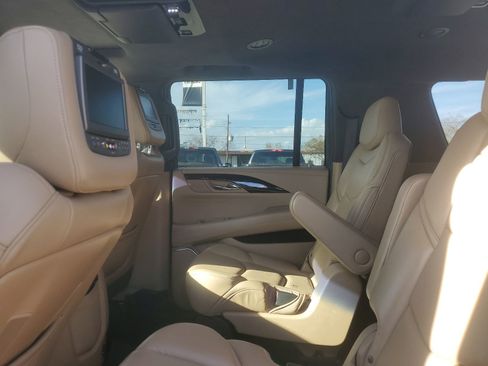 Used 2018 Cadillac Escalade ESV Platinum image 12