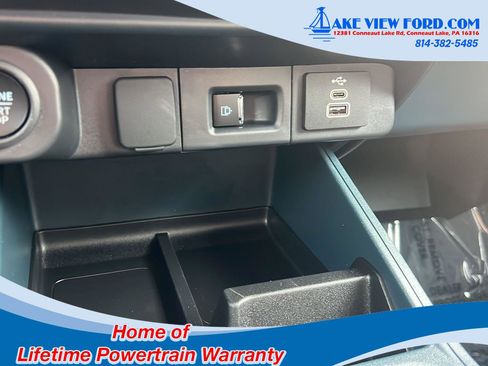 New 2026 Ford Maverick Lariat w/ Black Appearance Package image 30