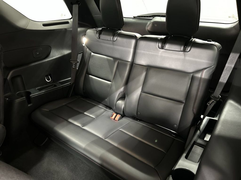 Used 2025 Ford Explorer ST w/ Sun And Sound Package AWD/4WD image 21