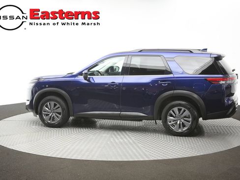 Used 2025 Nissan Pathfinder SV FWD image 60