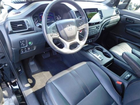 Used 2023 Honda Passport TrailSport image 15